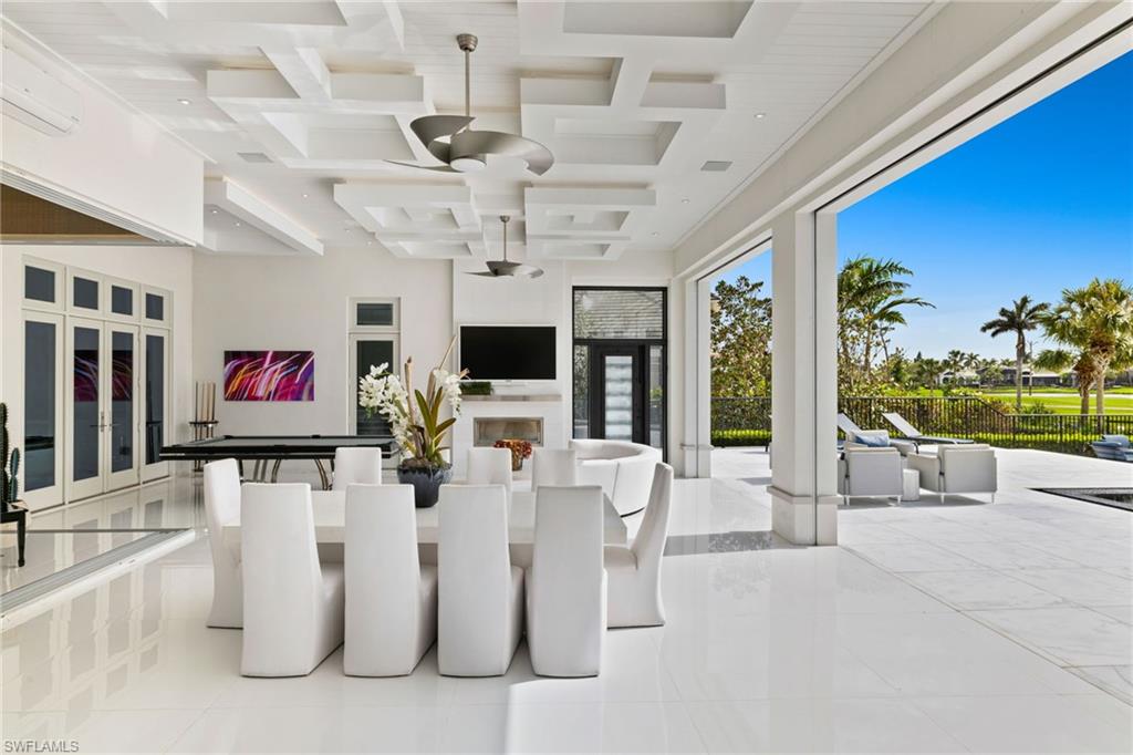 BAY WOODS - Residential