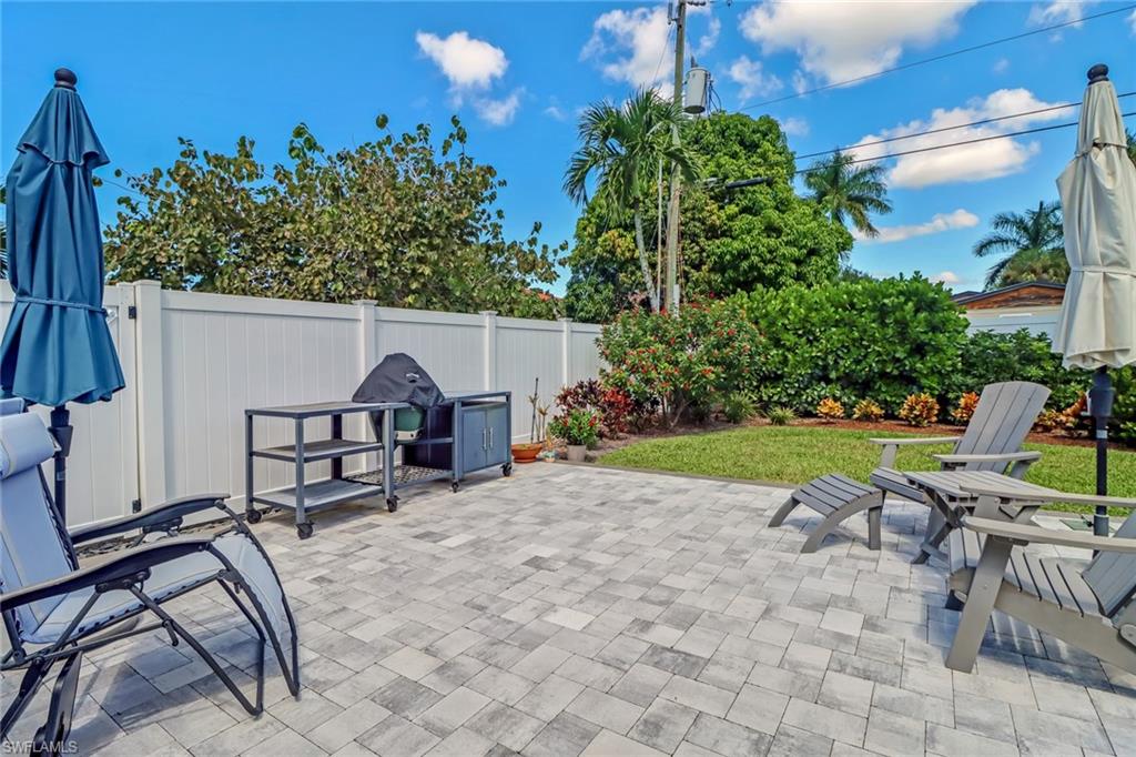 NAPLES PARK - Residential