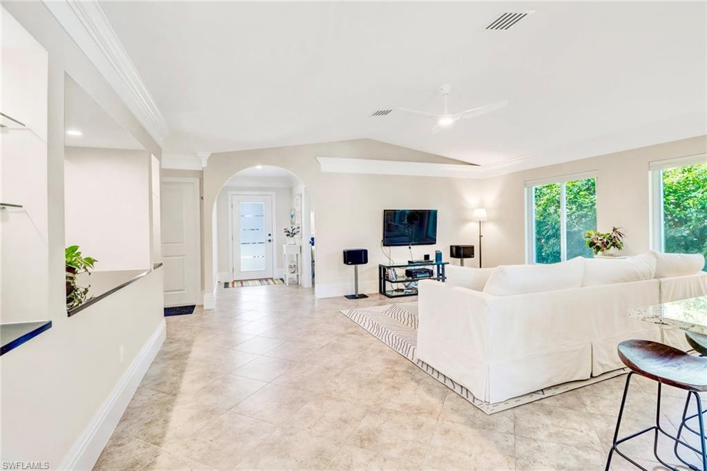 NAPLES PARK - Residential