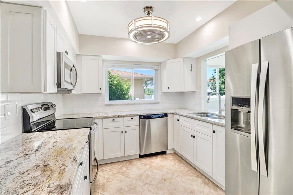 NAPLES PARK - Residential