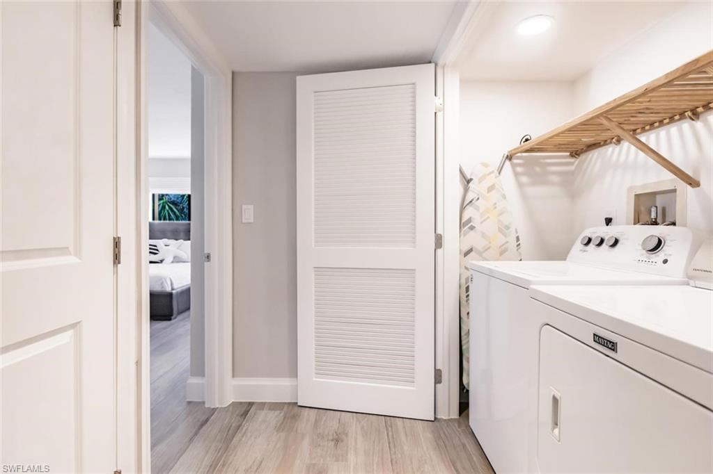 SHOREWOOD OF SANIBEL CONDO - Residential