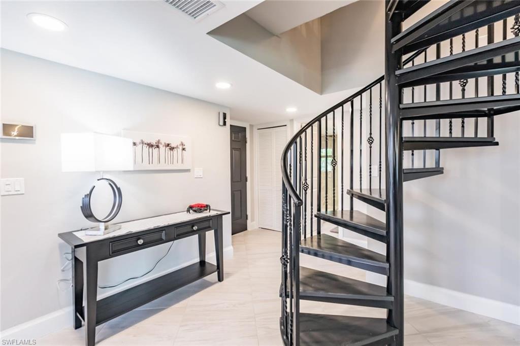 SHOREWOOD OF SANIBEL CONDO - Residential