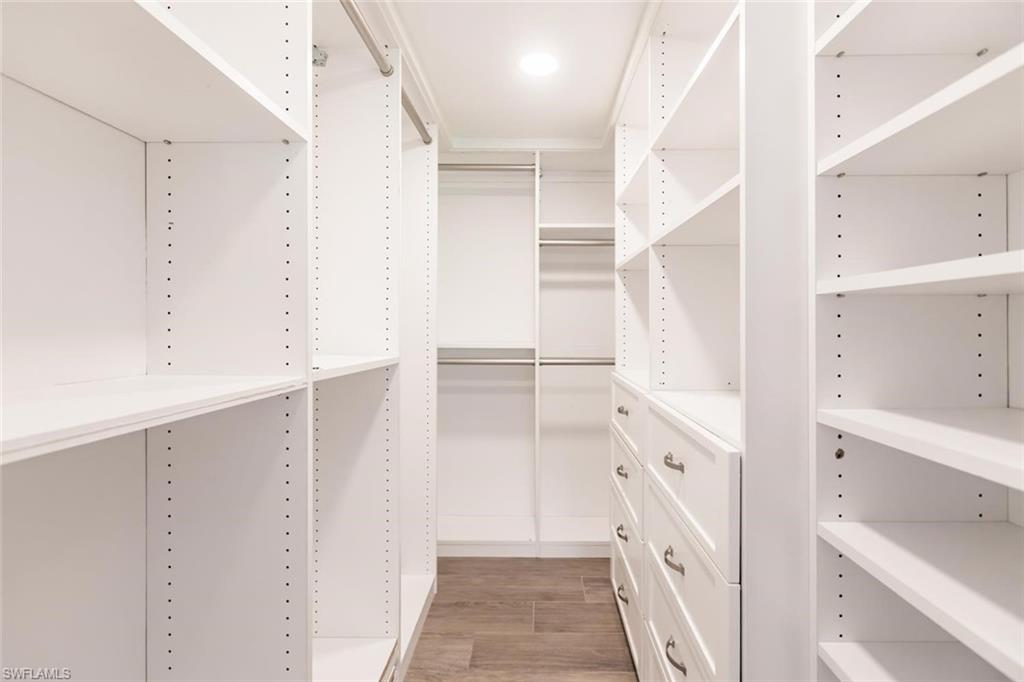 SHOREWOOD OF SANIBEL CONDO - Residential