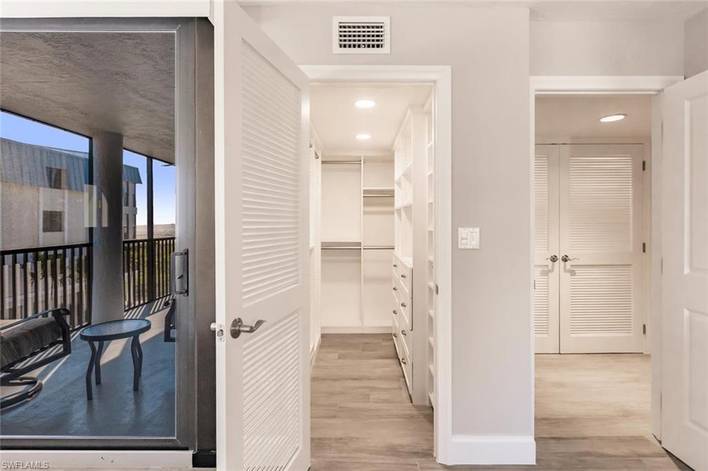 SHOREWOOD OF SANIBEL CONDO - Residential