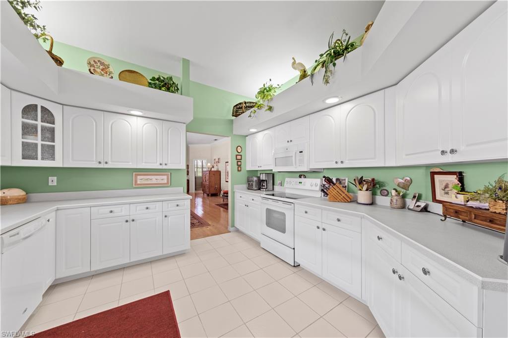 CYPRESS LAKE COUNTRY CLUB - Residential