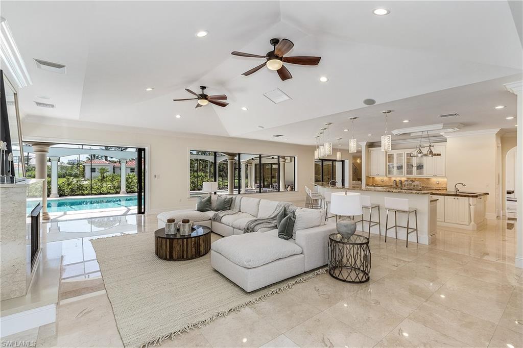 PINE RIDGE - Residential