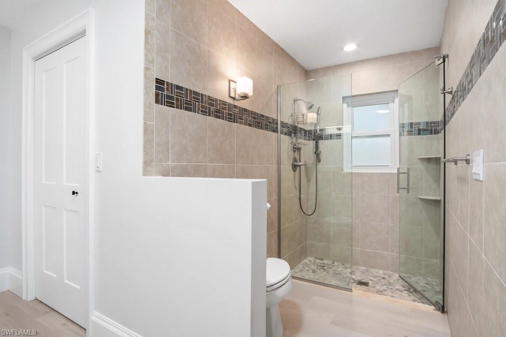 RIVER OAKS - Residential