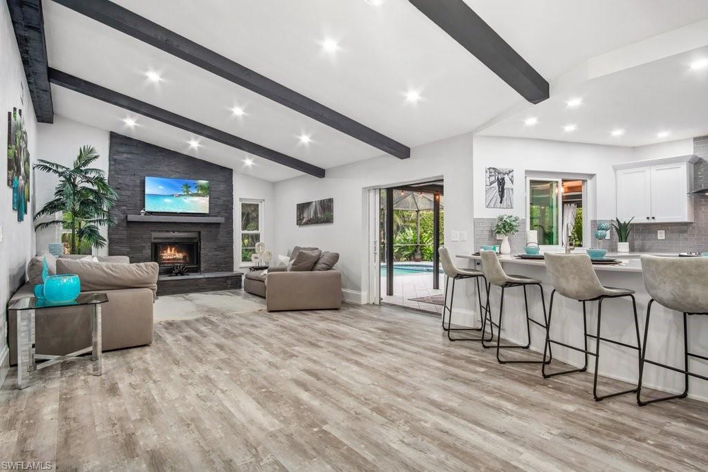 RIVER OAKS - Residential