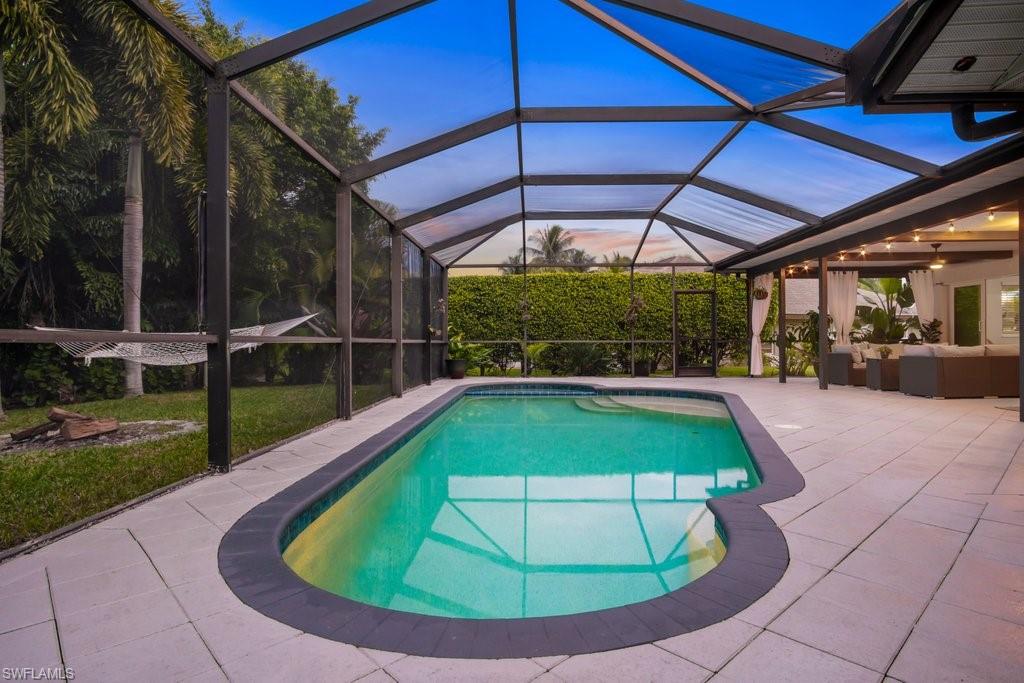 RIVER OAKS - Residential