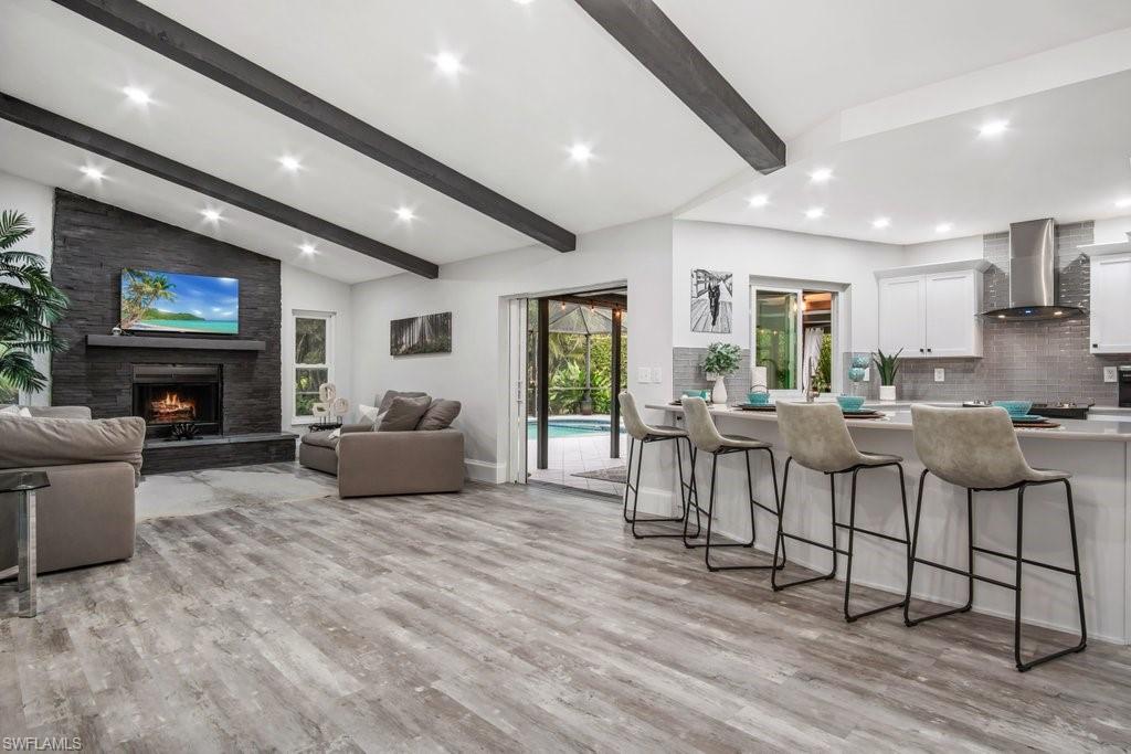 RIVER OAKS - Residential