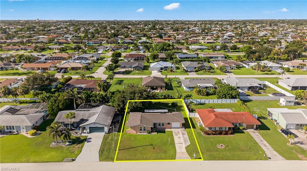 CAPE CORAL - Residential