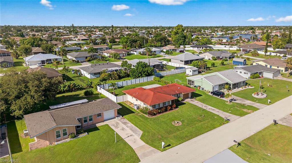 CAPE CORAL - Residential