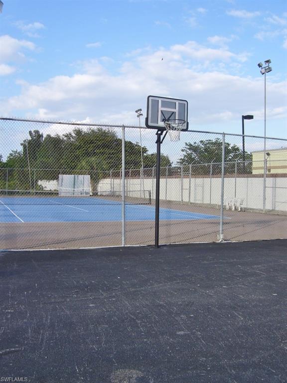 SEVEN LAKES - Residential