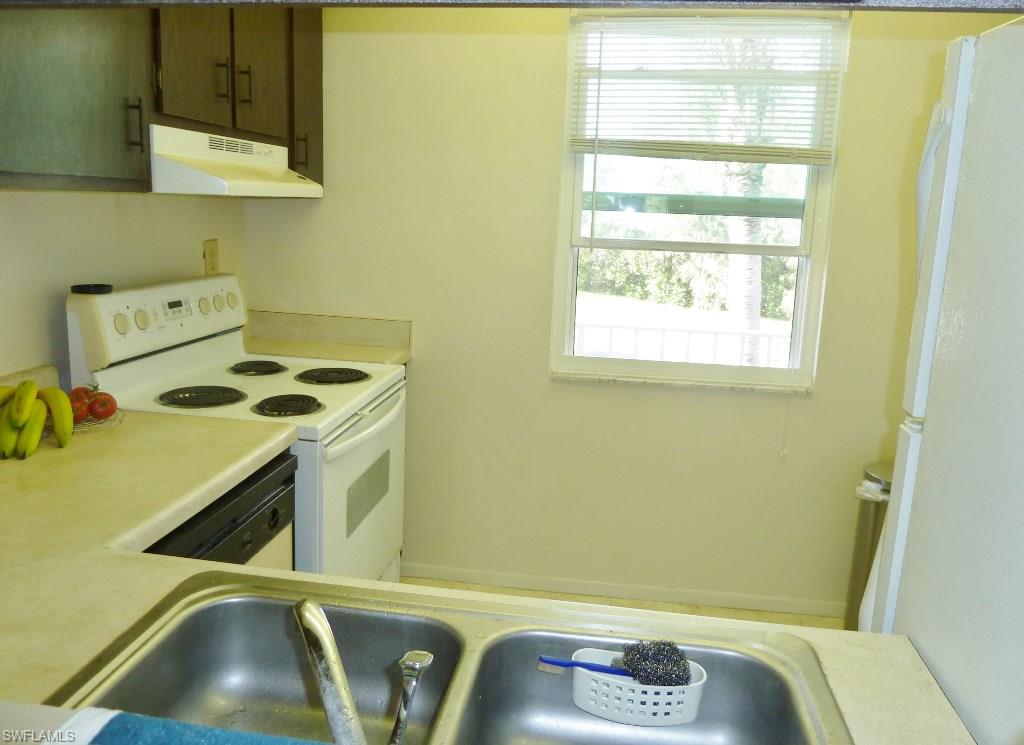 SEVEN LAKES - Residential