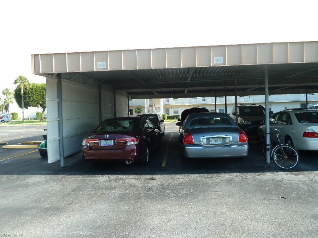 SEVEN LAKES - Residential