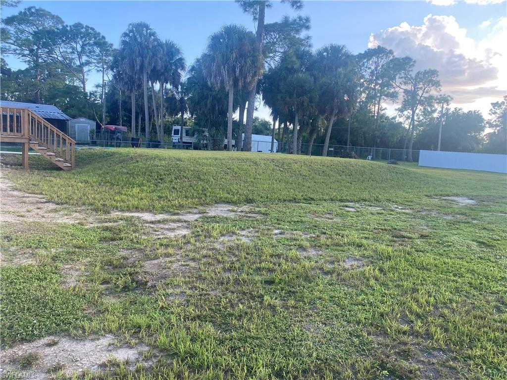 SUNCOAST ESTATE - Land