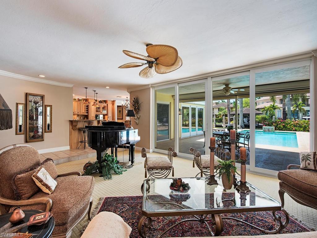 AQUALANE SHORES - Residential