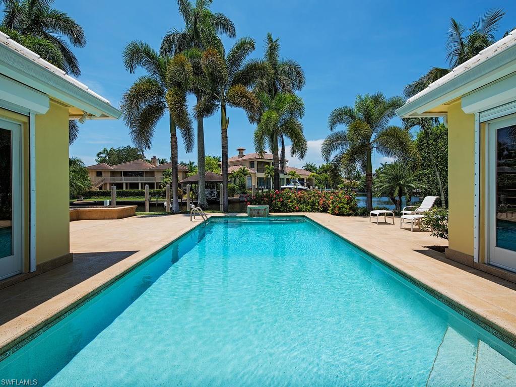 AQUALANE SHORES - Residential