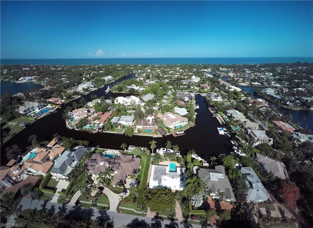 AQUALANE SHORES - Residential