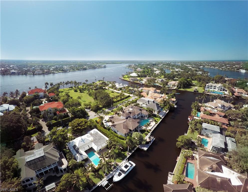 AQUALANE SHORES - Residential