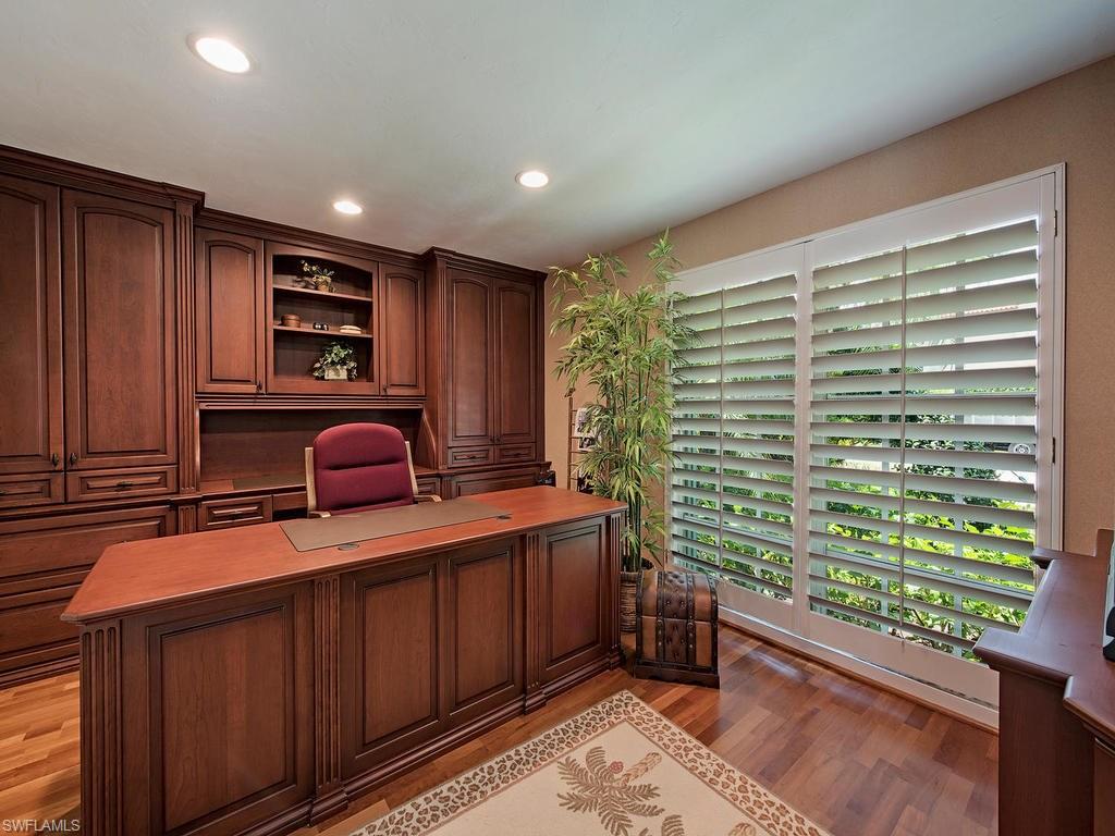 AQUALANE SHORES - Residential