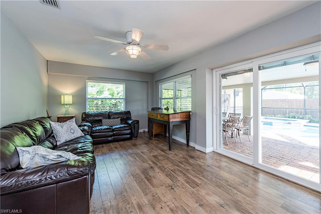 WILLOUGHBY ACRES - Residential