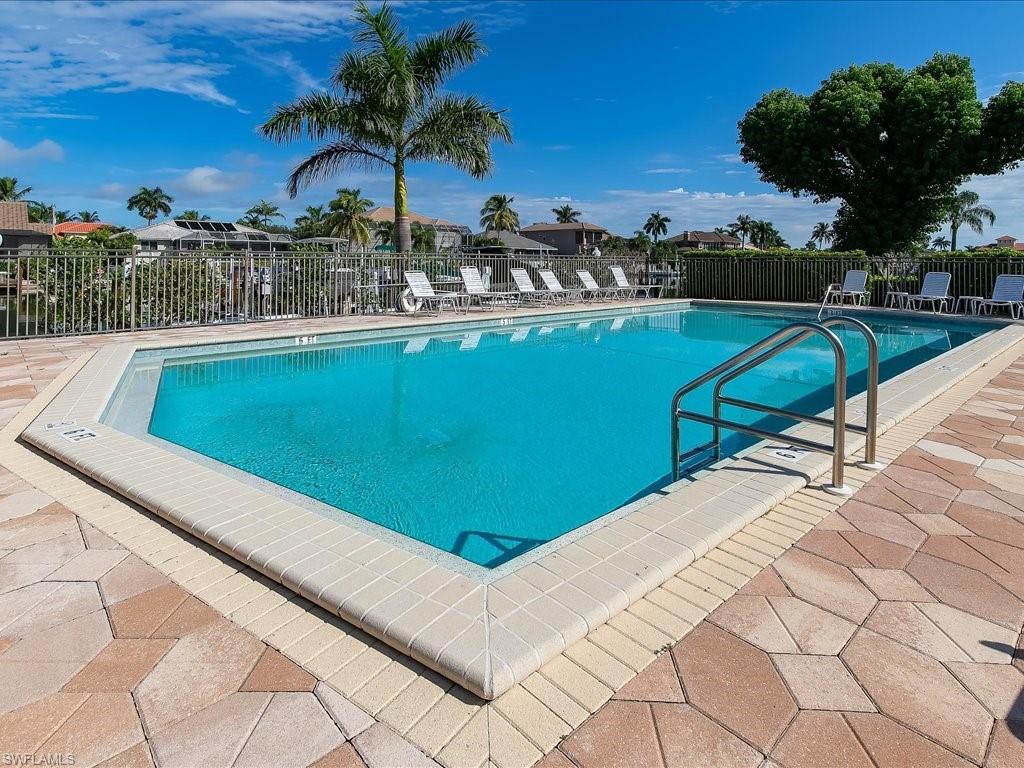 VANTAGE POINT - Residential