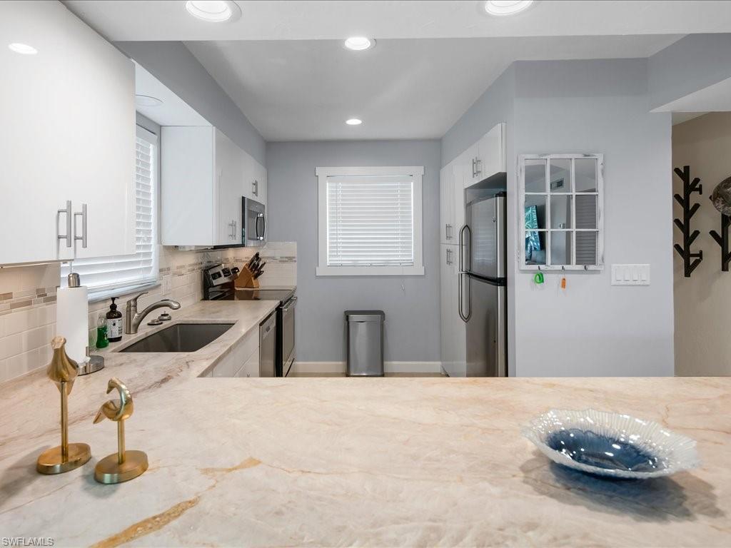 VANTAGE POINT - Residential