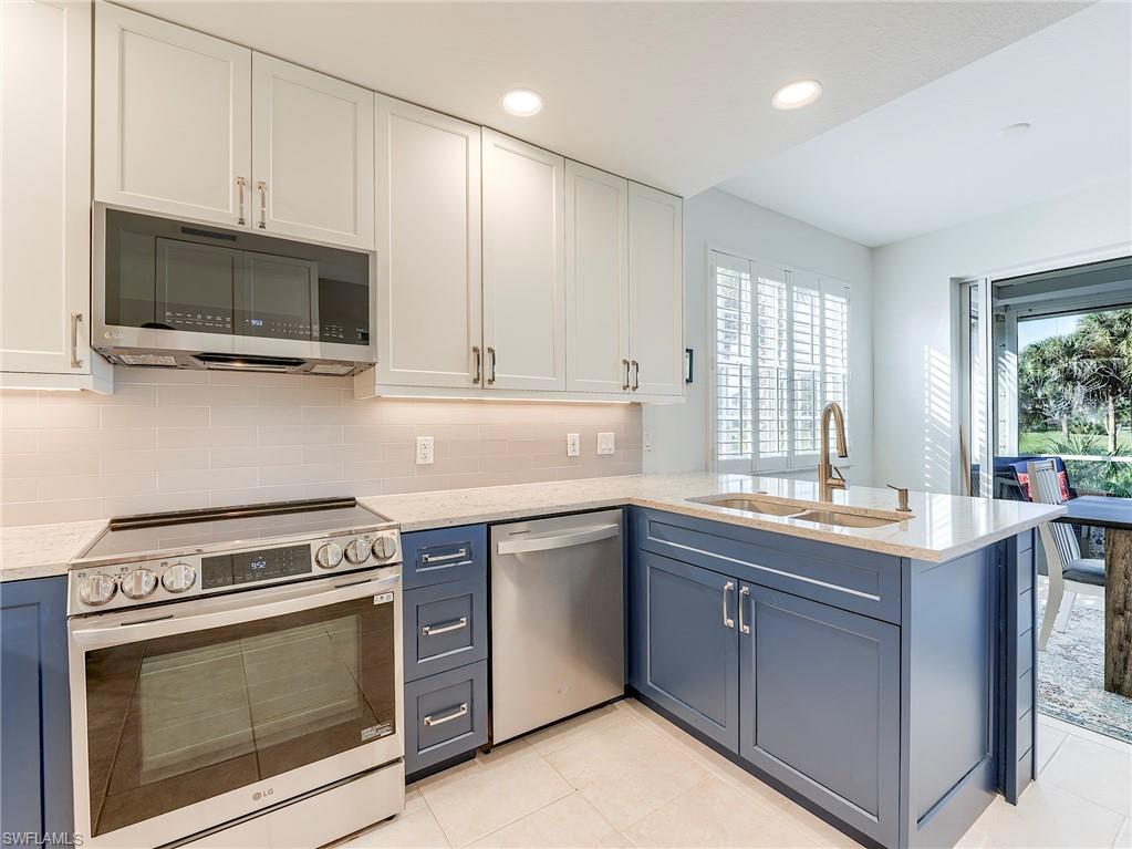 OXFORD POINTE - Residential