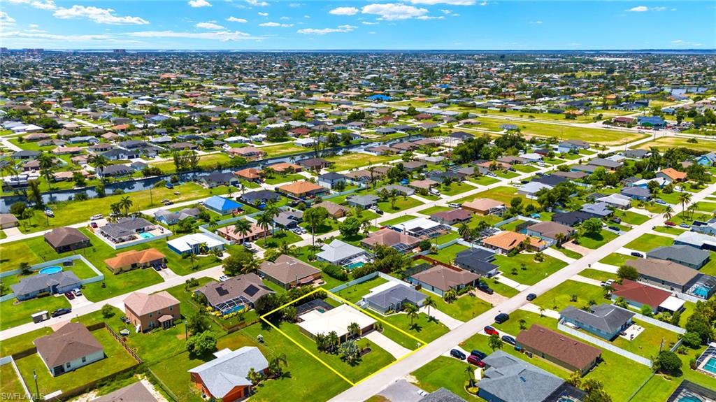 CAPE CORAL - Residential