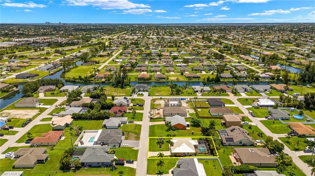 CAPE CORAL - Residential