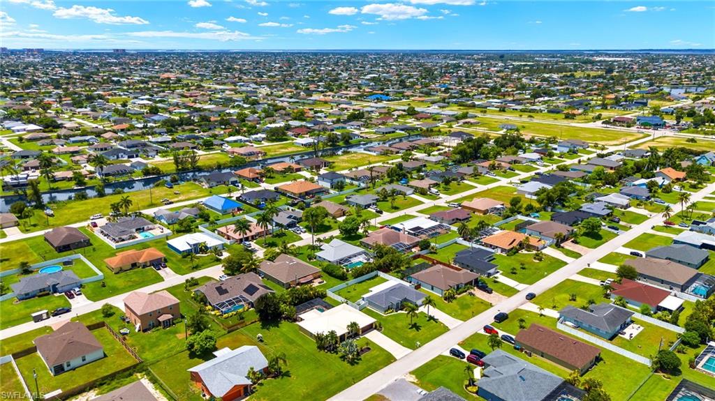 CAPE CORAL - Residential