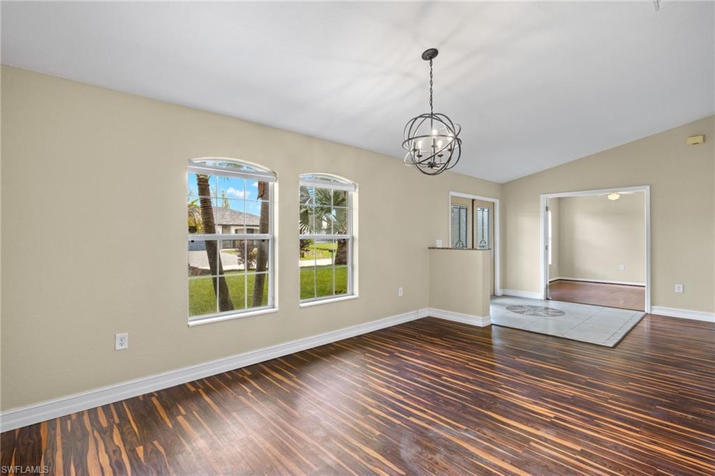 CAPE CORAL - Residential