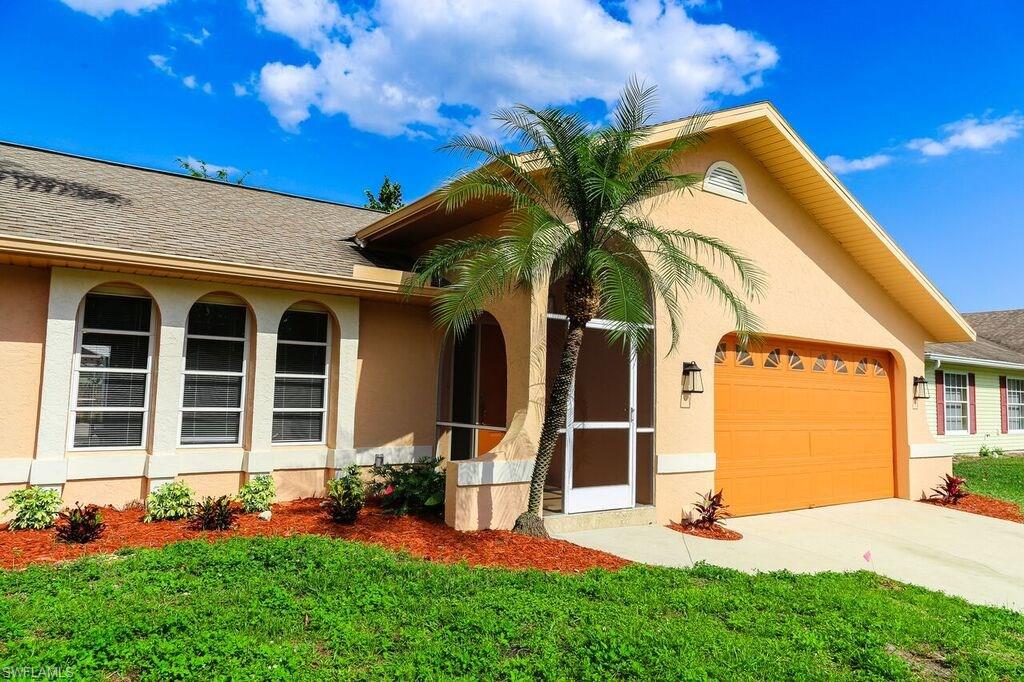CAPE CORAL - Residential