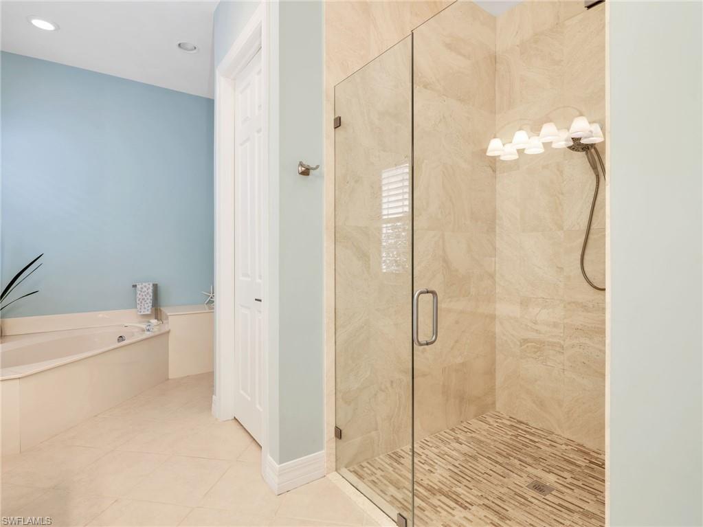 SHEFFIELD VILLAS - Residential