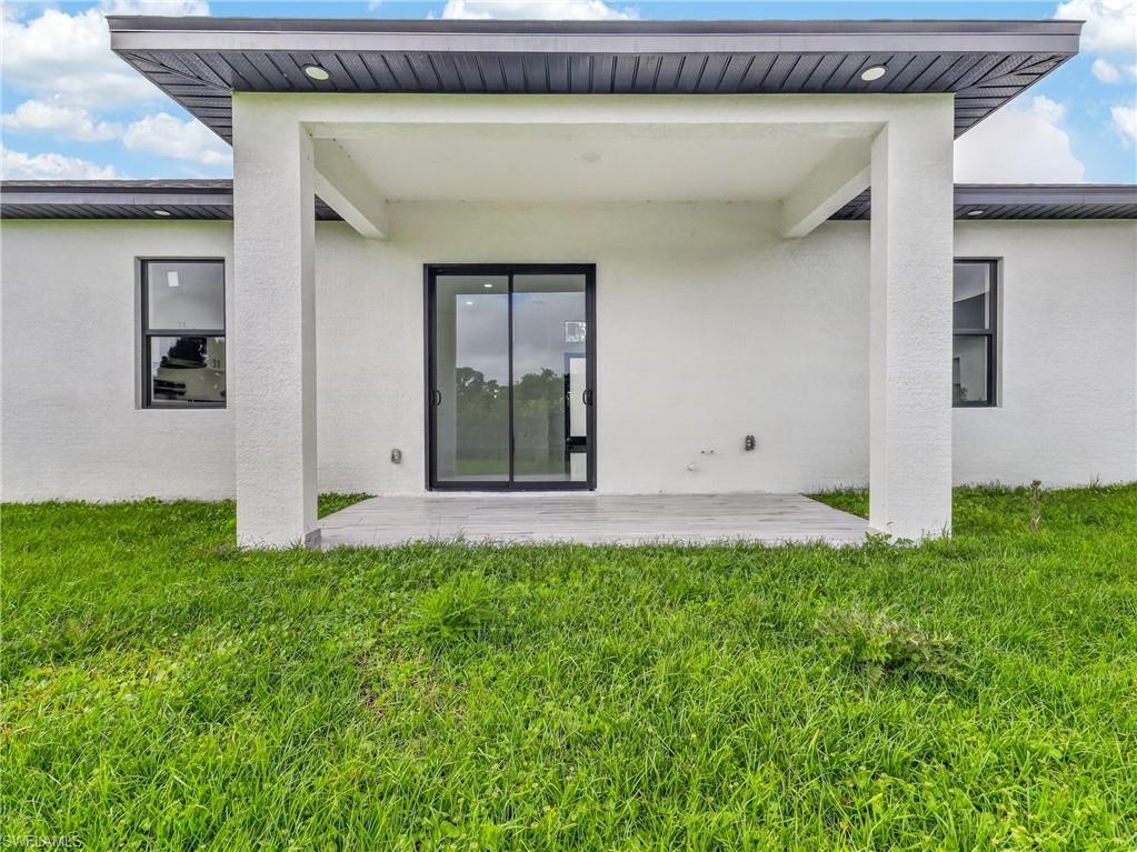 LEHIGH ACRES - Residential