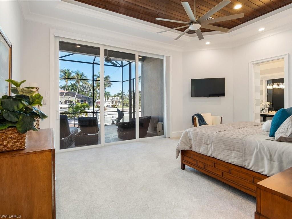 MARCO BEACH - Residential