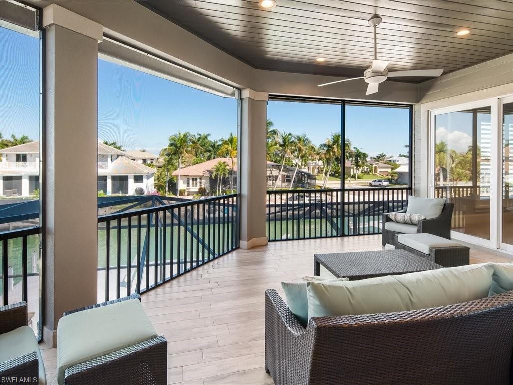 MARCO BEACH - Residential