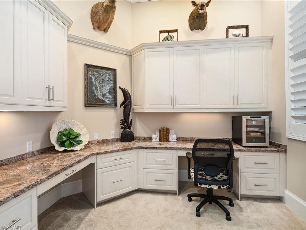 MARCO BEACH - Residential