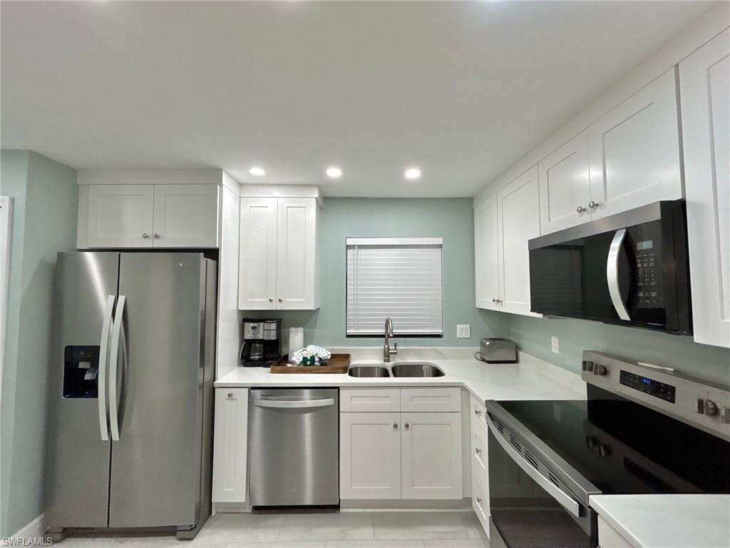 BLIND PASS CONDO - Residential