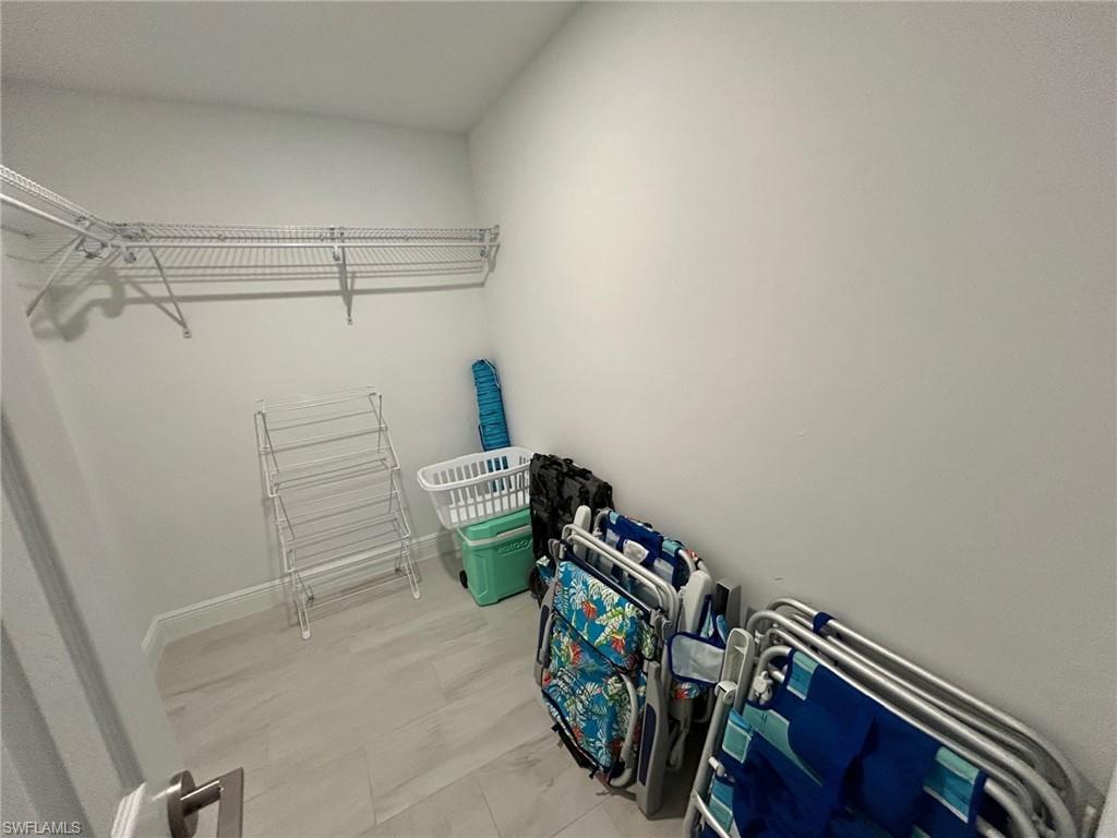 BLIND PASS CONDO - Residential