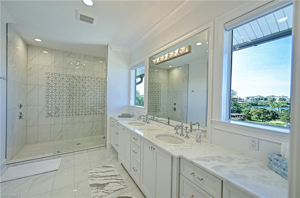 BAYFRONT GARDENS - Residential