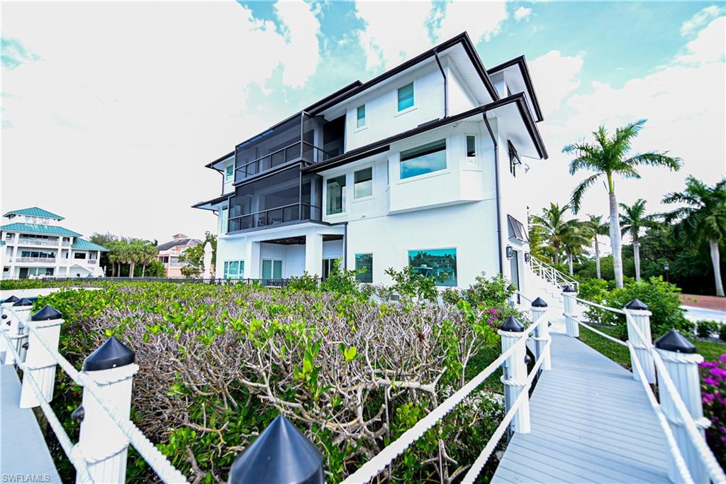 BAYFRONT GARDENS - Residential