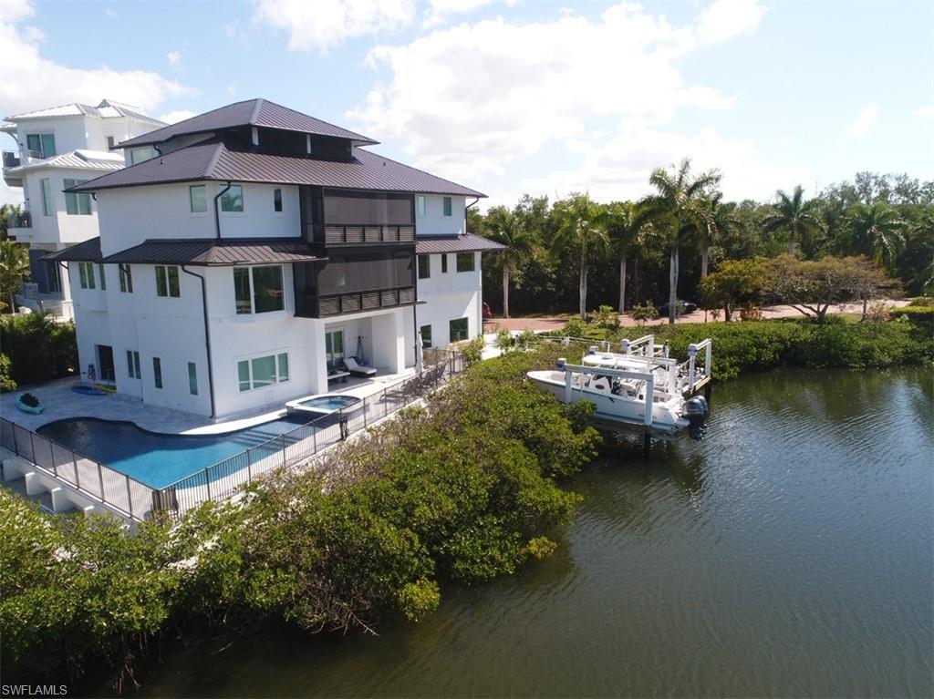 BAYFRONT GARDENS - Residential