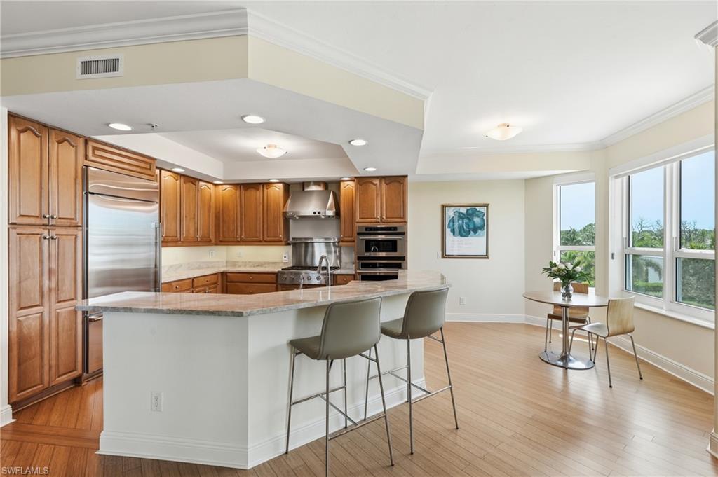 285 Grande WAY 401