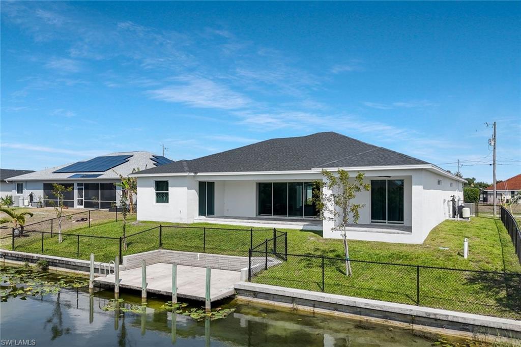 CAPE CORAL - Residential