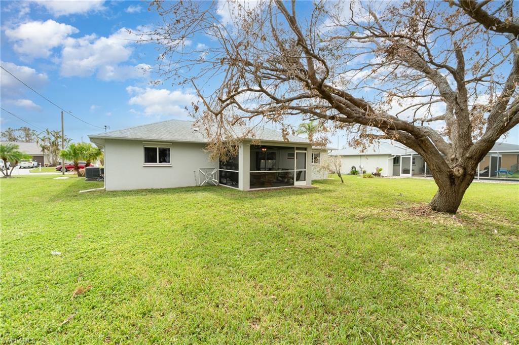 CAPE CORAL - Residential