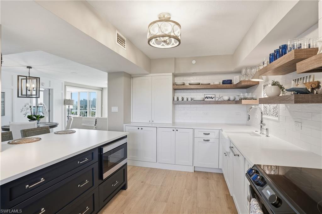 ST TROPEZ - Residential