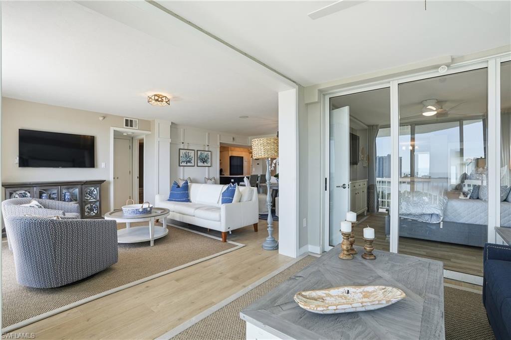 ST TROPEZ - Residential