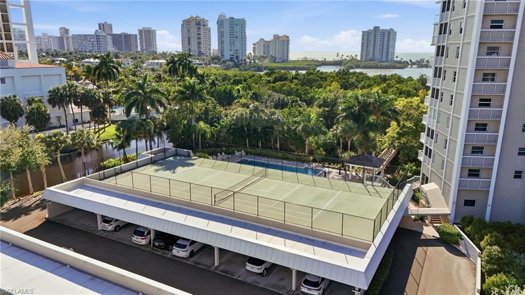 ST TROPEZ - Residential